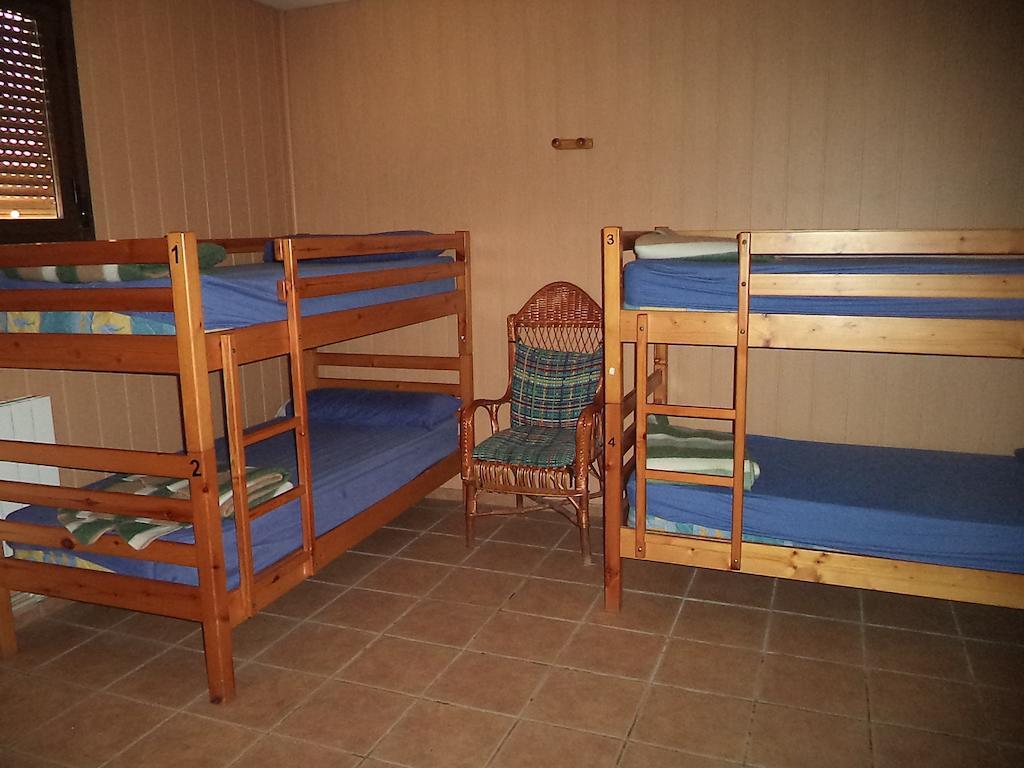 Albergue De Peregrinos A Santiago Belorado Room photo